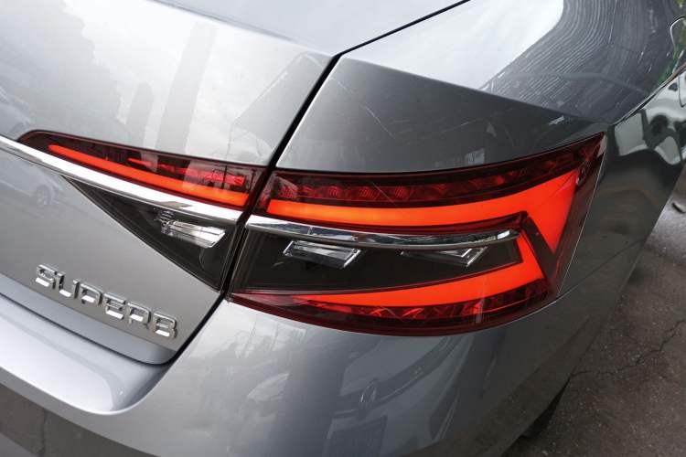 Used Skoda Superb 2023 Facelifted TSI280 DSG Luxury Edition Exterior 3