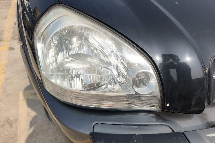 Used Hyundai Tucson 2009 2.0L Manual Two-Wheel Drive Fashion Edition Right Front Headlight