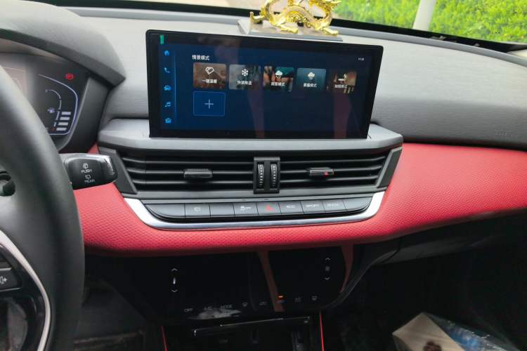 Used Dongfeng Aeolus Yixuan GS 2021 230T Automatic Star-Chasing Warrior Edition Audio And AC Panel