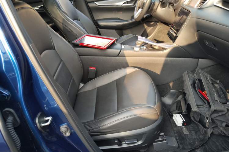 Used Infiniti QX50 2018 2.0T Two-Wheel-Drive Elite Edition