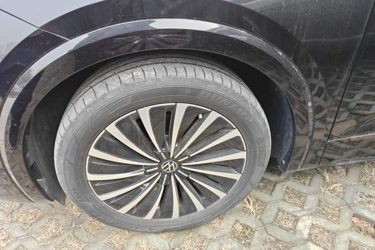 Used Volkswagen Viloran 2024 380TSI Premium Edition Left Front Wheel Hub