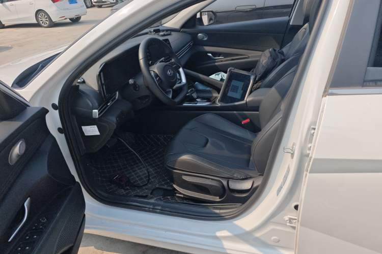 Used Hyundai Elantra 2022 1.5L CVT GLX Elite Edition