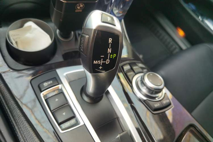 Used BMW 5 Series 2014 525Li Leading Model