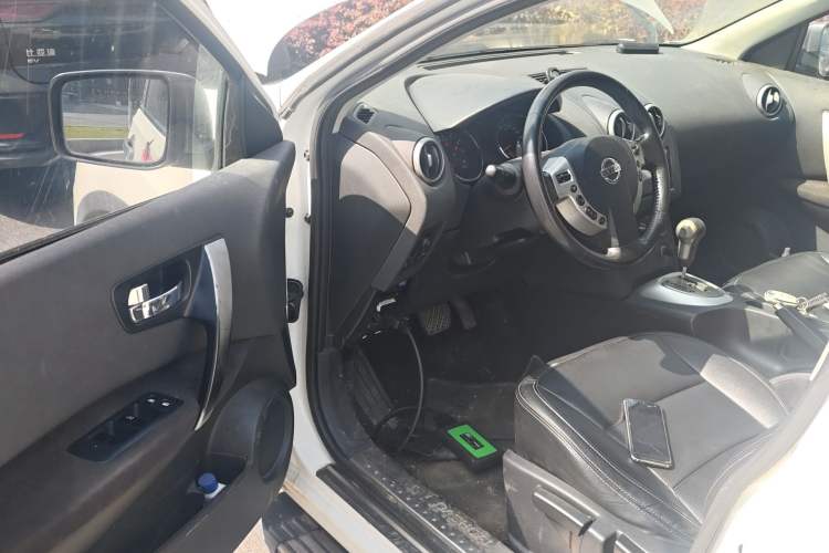 Used Nissan Qashqai 2015 2.0 XL Coolfire CVT 2WD
