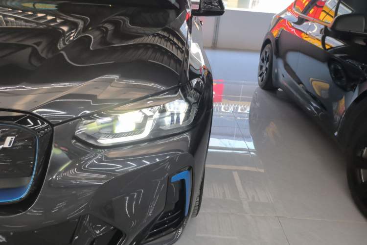 Used BMW iX3 2022 Leading Type