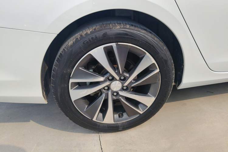 Used Peugeot 408 2020 360THP 10th Anniversary Edition Right Rear Wheel Hub