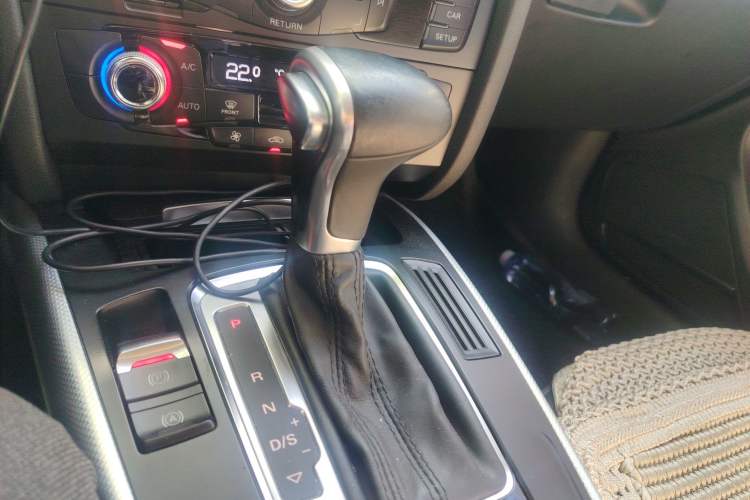 Used Audi A4L 2015 45 TFSI quattro Individual Sport Edition Gear Lever