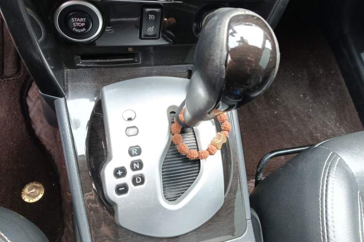 Used Renault Koleos 2013 2.5L Two-Wheel Drive Comfort Edition with Navigation
