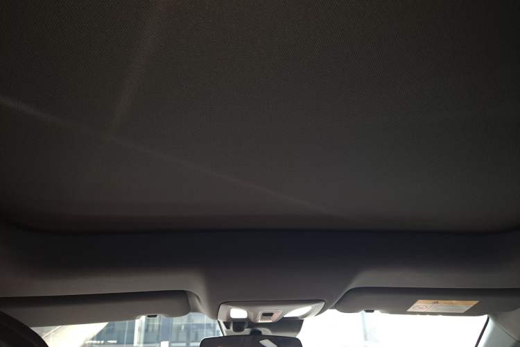 Used Changan UNI-V 2022 1.5T Prestige Version