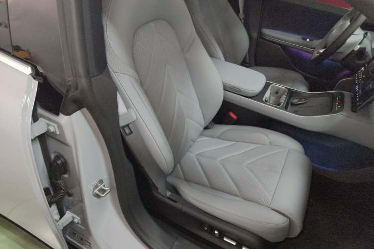 Used Nio ET5 2025 75 kWh