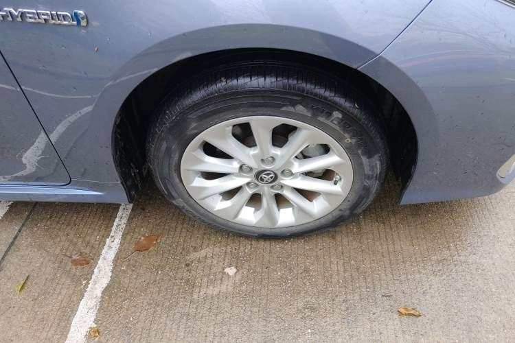 Used Toyota Corolla 2019 Dual-Engine 1.8L E-CVT Flagship Edition Right Front Wheel Hub