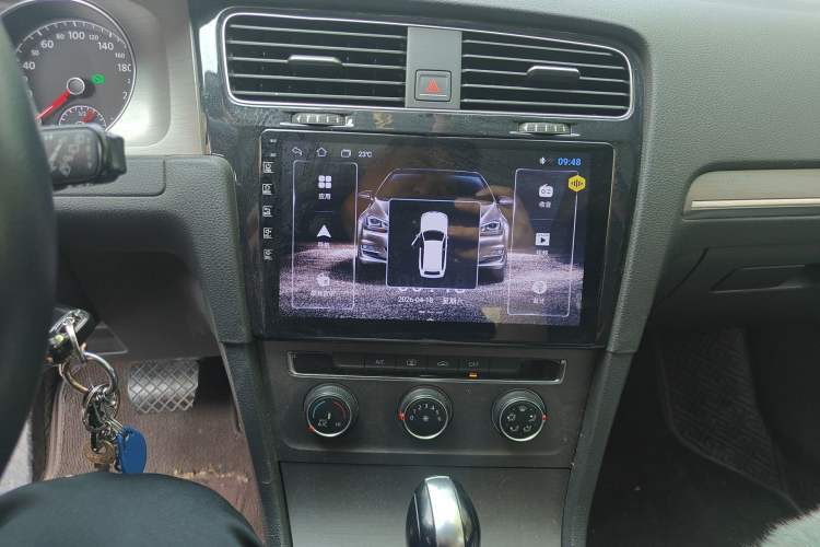 Used Volkswagen Golf 2015 1.6L Automatic Comfort Model
