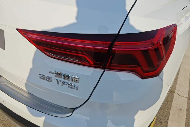 Used Audi Q3 2019 35 TFSI Fashionable and Elegant Model