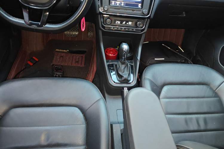 Used Volkswagen Jetta 2017 1.5L Automatic Luxury Model
