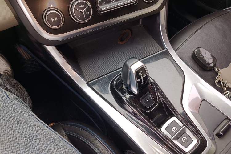 Used Lynk & Co 01 2017 2.0T Two-Wheel Drive Zhaopu Version
