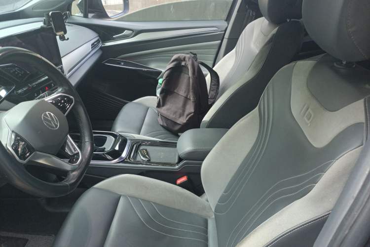 Used Volkswagen ID.4 CROZZ 2021 Long-Range Lite PRO Two-Wheel Drive Version