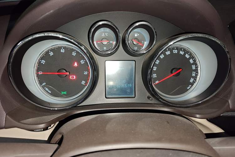 Used Buick Regal 2015 2.0L Leading Fashion Edition
