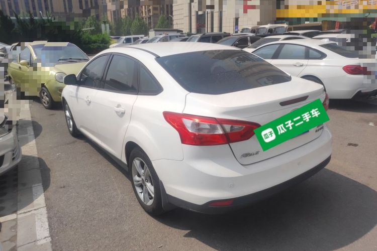 Used Ford Focus 2012 Sedan 1.6L Automatic Fashion Edition
