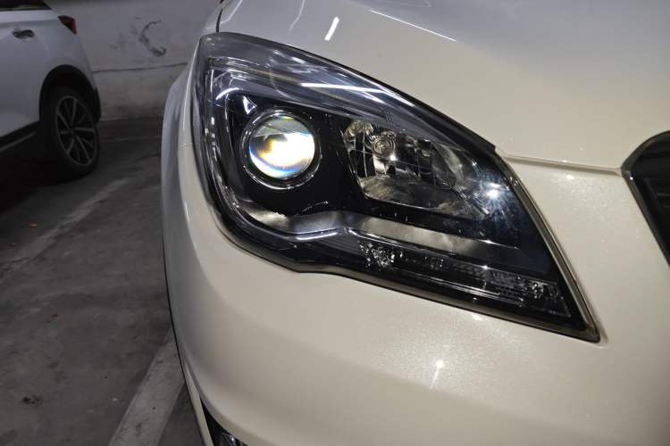 Used CHANGAN OSHAN COS5 2019 1.6L Manual Classic Model China VI Standard
