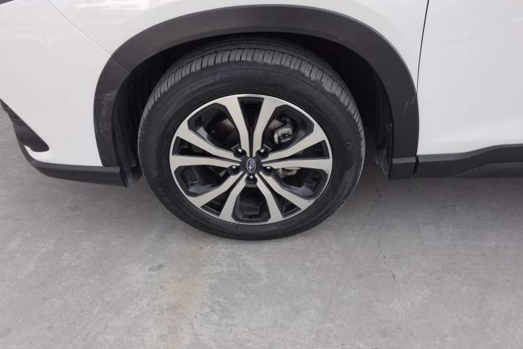 Used Subaru Forester 2024 2.5i AWD Premium Edition EyeSight Exterior 4