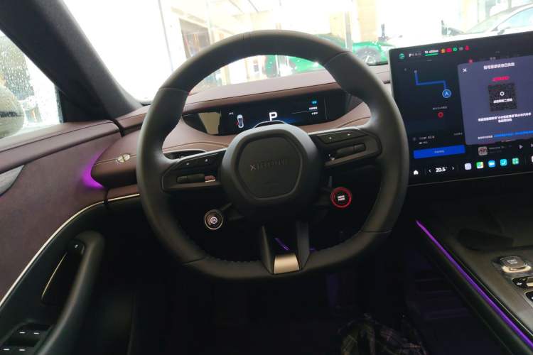 Used Xiaomi Auto SU7 2024 Rear-Drive Ultra-Long Range Advanced Pro-Level Intelligent Driving Version Steering Wheel