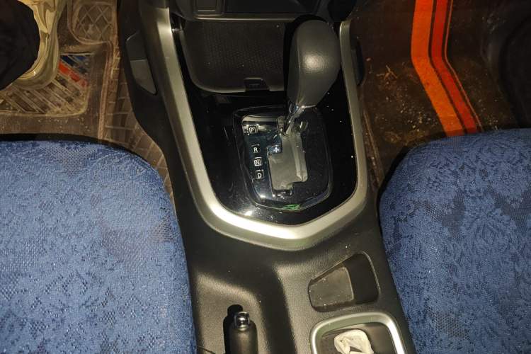 Used Nissan Terra 2020 2.5L XL Upper Automatic Two-Wheel Drive Luxury Edition