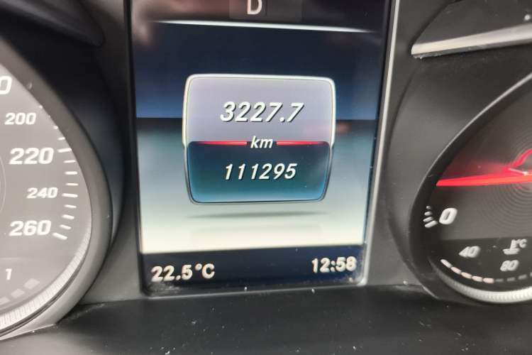 Used Mercedes-Benz C-Class 2018 C 200 Sport Edition Odometer Close Up