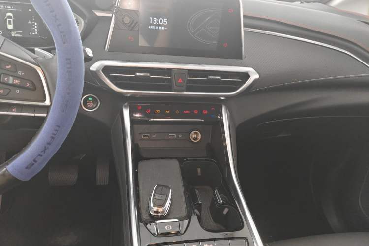 Used SAIC MAXUS G50 2023 PLUS 1.5T Happiness-Recommended Automatic Start Edition Audio And AC Panel