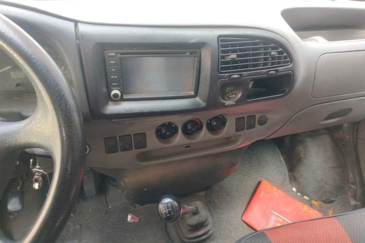 Used Ford Classic Transit 2015 2.8T Diesel Van Short Wheelbase 3-Seater Mid-Roof Short Body – JX493ZLQ4