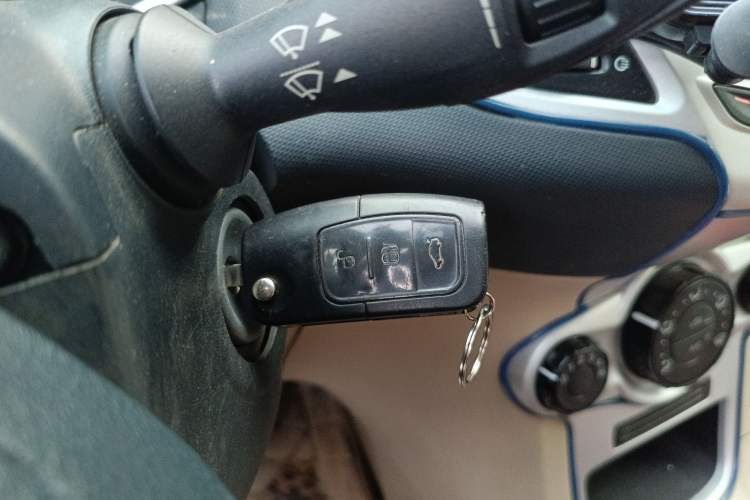 Used Ford Fiesta 2011 Hatchback 1.5L Manual Fashion Edition