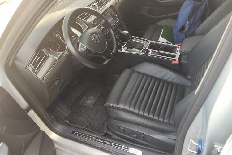 Used Volkswagen Magotan 2018 Facelift 330TSI DSG Luxury Model
