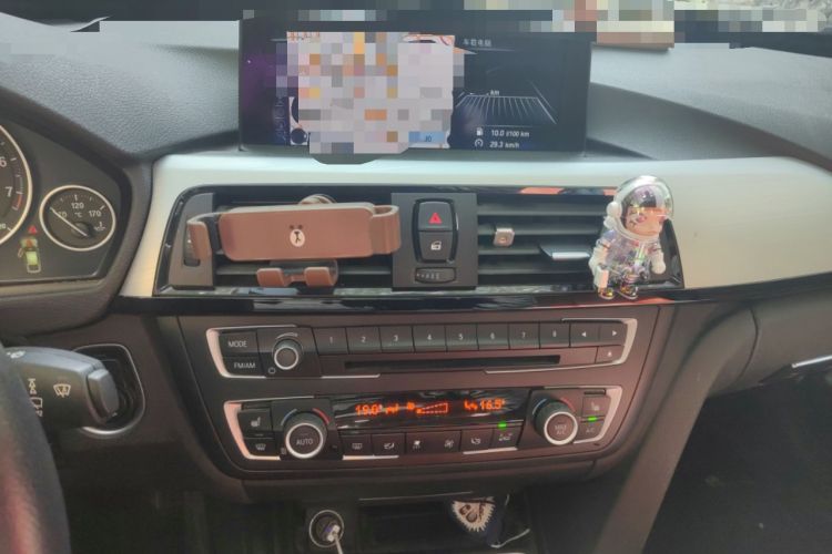 Used BMW 3 Series GT 2014 320i Design Package Model Audio And AC Panel