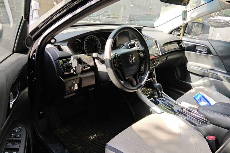 Used Honda Accord 2016 2.0L Elite Edition Driver Seat