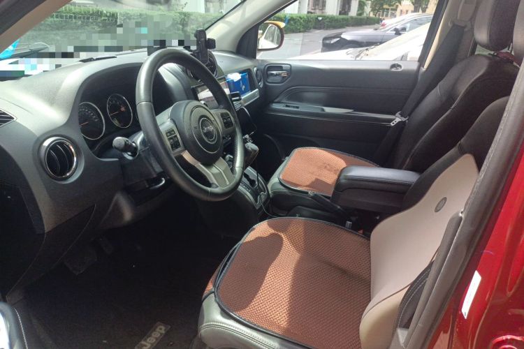 Used Jeep Compass 
