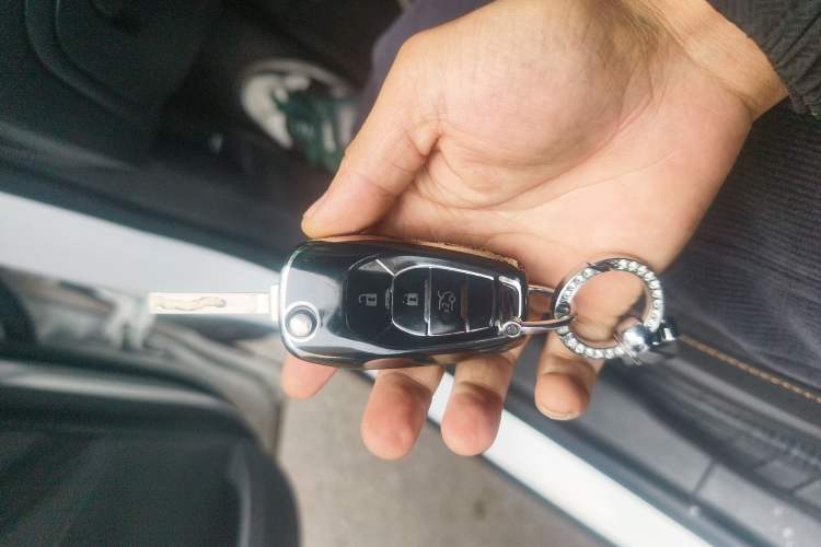 Used Chevrolet Trax 2018 330T Manual Transmission Two-Wheel Drive Comfort Version
