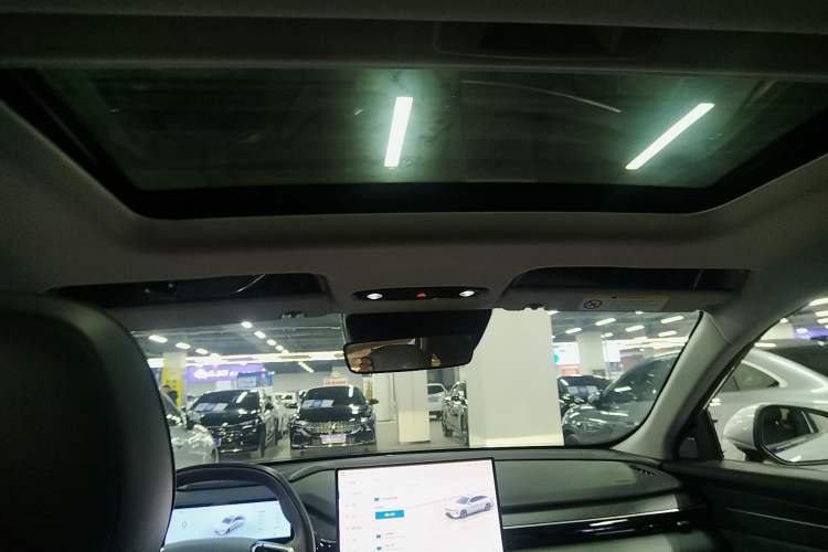 Used Geely Galaxy L6 2025 EM-i 140km Starship Edition