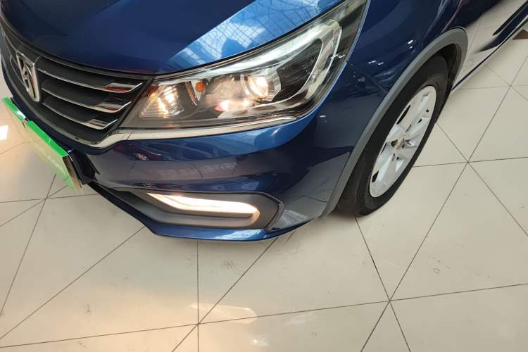 Used Baojun 310W 2017 1.5L Manual Fashion Model China V
