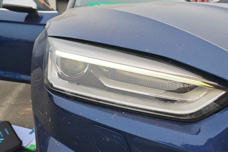 Used Audi A5 2017 Coupe 40 TFSI Fashion Model Right Front Headlight