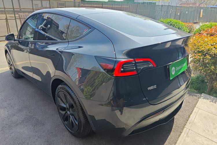 Used Tesla Model Y 2024 Rear-Wheel-Drive Version Exterior 2