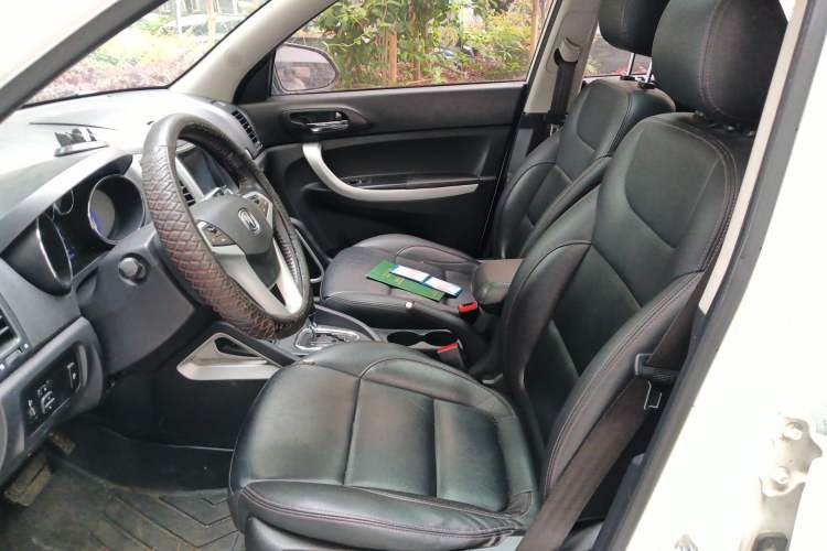 Used CHANGAN CS35 2016 1.6L Automatic Luxury Model China V Standard Left Front Seat