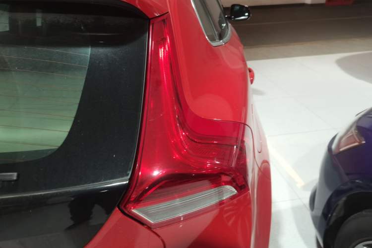Used Volvo V40 2014 2.0T Zhiya Edition
