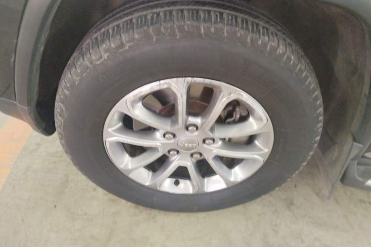 Used Jeep Grand Cherokee 2014 3.0L Comfort Navigation Edition