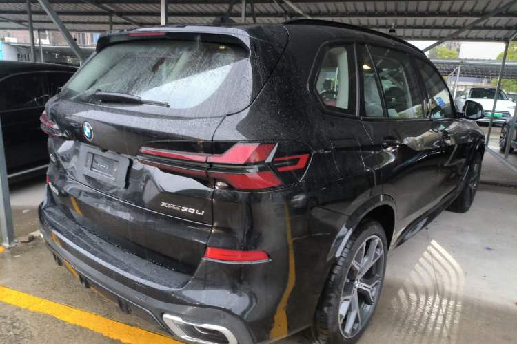 Used BMW X5 2026 Model, xDrive 30Li Prestige M Sport Night Package
