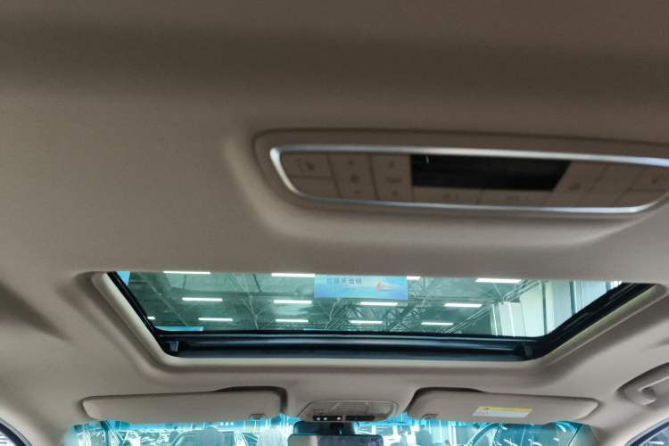 Used Buick GL8 2021 ES Land Cruiser 653T Luxury Edition
