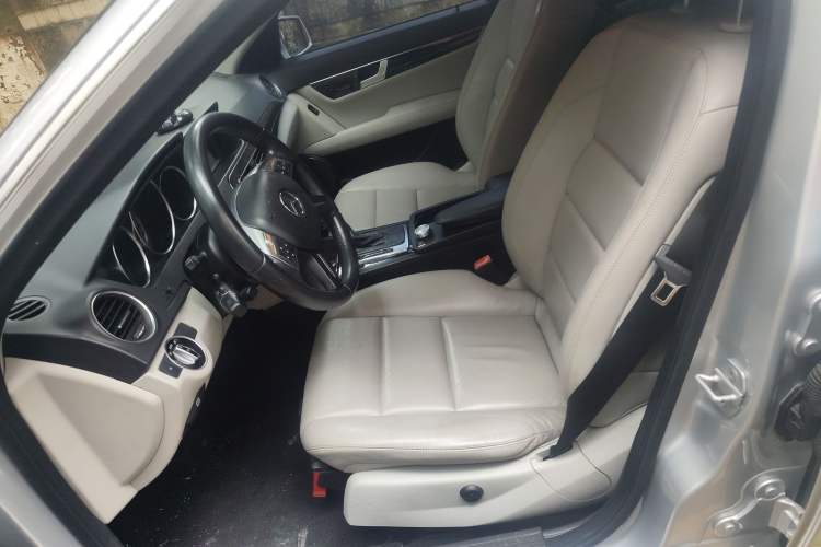Used Mercedes-Benz C-Class 2011 C 200 CGI Fashion Model Left Front Seat