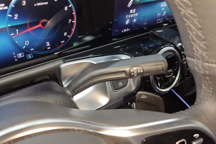 Used Mercedes-Benz GLB 2022 Second Facelift GLB 200 Dynamic Edition Gear Lever