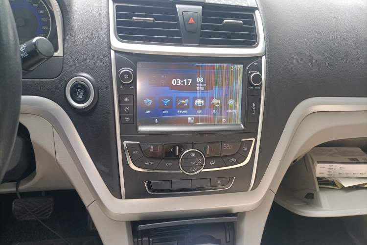 Used Geely Auto Emgrand 2014 Sedan 1.5L CVT Elite Model Audio And AC Panel