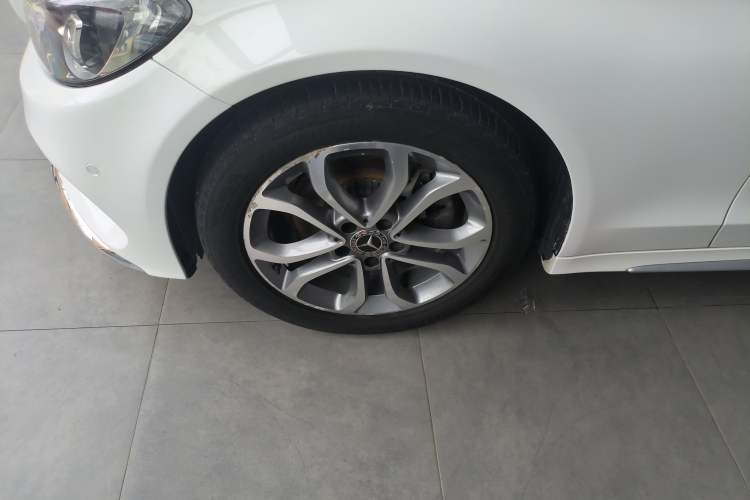 Used Mercedes-Benz C-Class 2017 Restyled C 180 L Fashion Edition Sport Version Left Front Wheel Hub