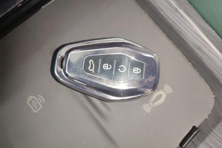 Used JETOUR Shanhai L9 2024 1.5TD 2DHT Pro 7-Seater