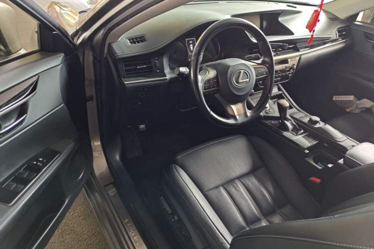 Used Lexus ES 2015 200 Elite Edition
